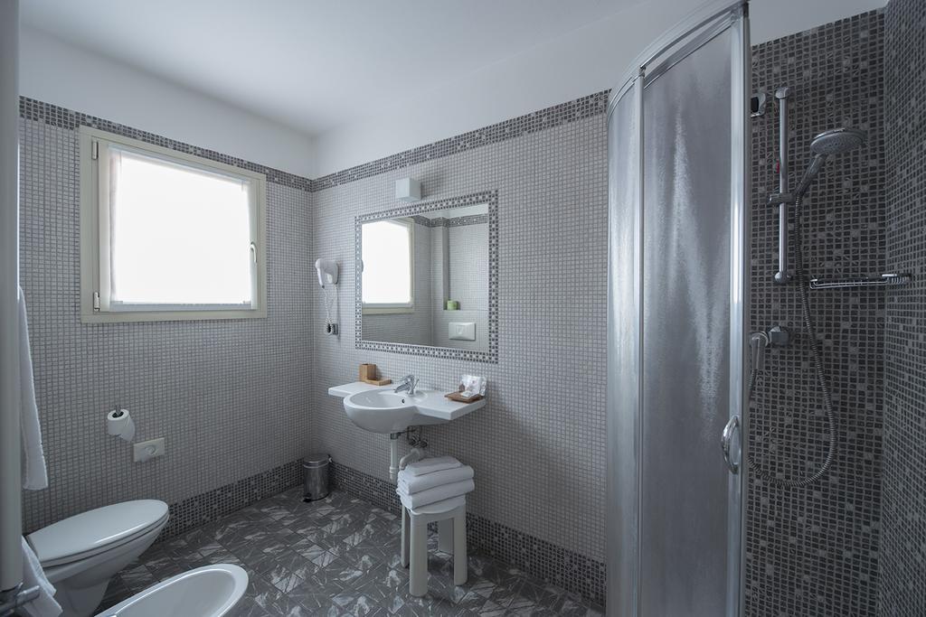 Hotel Villa Colico Luaran gambar